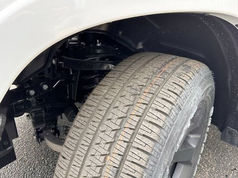 New 2026 RAM 1500 Big Horn AWD/4WD image 9