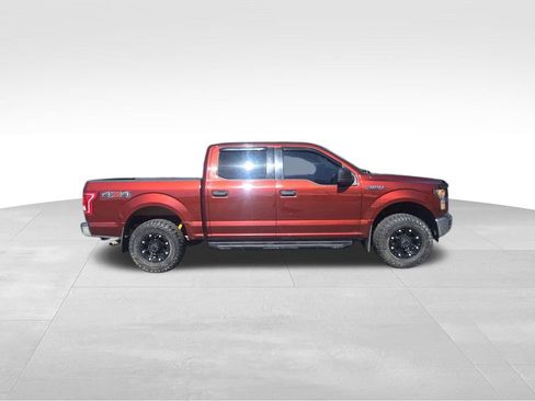 Used 2016 Ford F150 XLT AWD/4WD image 10