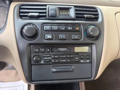 Used 1999 Honda Accord LX image 15