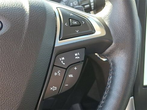 Used 2022 Ford Edge Titanium w/ Class II Trailer Tow Package image 24