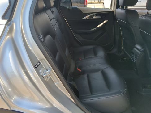 Used 2018 INFINITI QX30 image 23