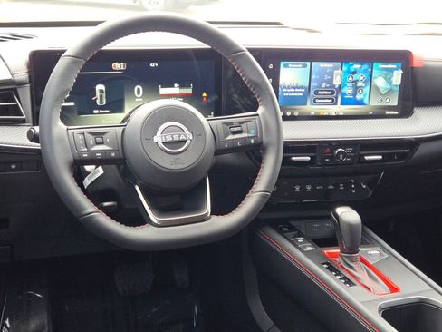 New 2026 Nissan Kicks SR w/ SR Premium Package image 17