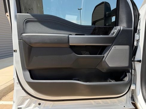 New 2026 Ford F250 Lariat RWD image 17