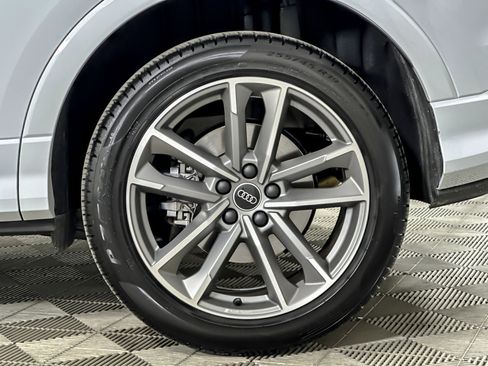 Used 2025 Audi Q3 2.0T Premium w/ Convenience Package image 24
