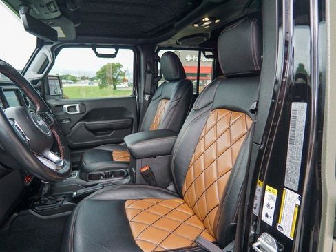 Used 2019 Jeep Wrangler Unlimited Rubicon AWD/4WD image 21