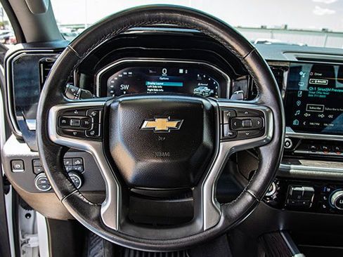 Used 2023 Chevrolet Silverado 1500 LTZ image 8