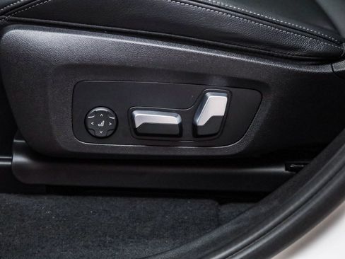 Certified 2023 BMW X4 xDrive30i w/ Convenience Package image 22