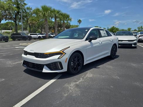 New 2026 Kia K5 GT-Line FWD image 3