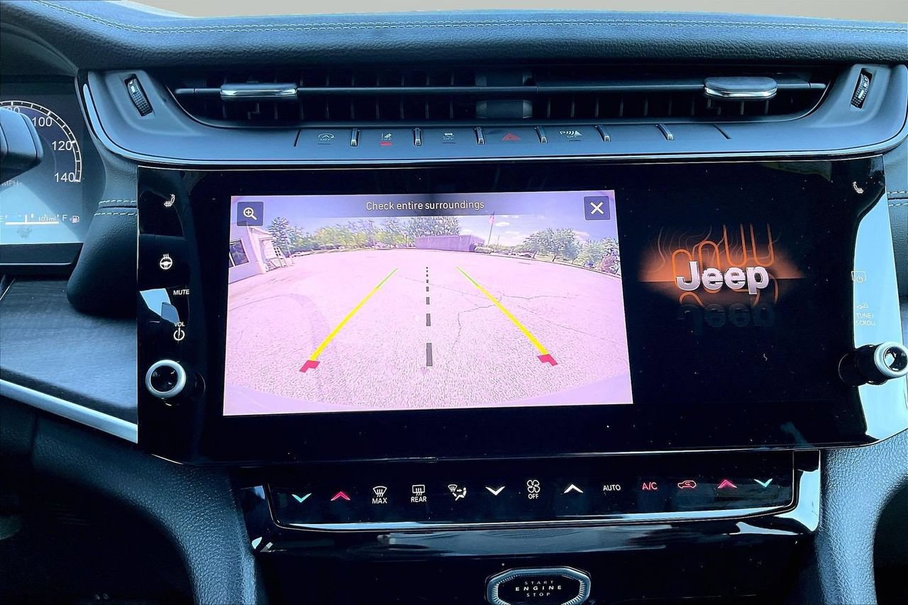 New 2027 Jeep Grand Cherokee Altitude AWD/4WD image 13