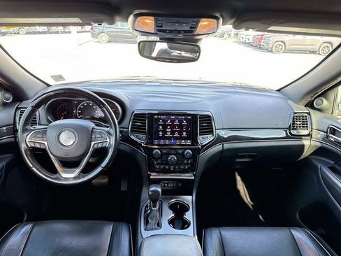 Used 2021 Jeep Grand Cherokee Overland RWD image 12