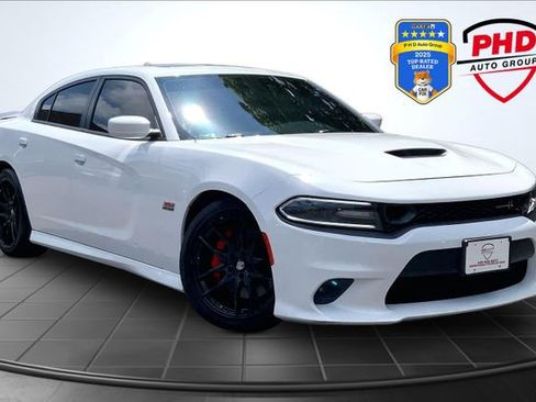 Used 2022 Dodge Charger Scat Pack RWD image 1