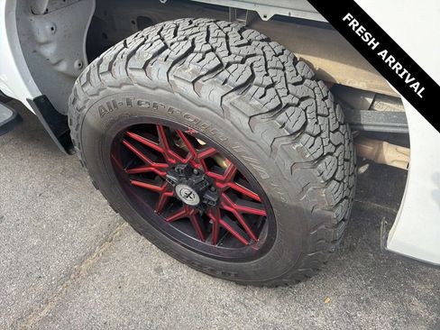 Used 2021 Chevrolet Silverado 1500 LT w/ Texas Edition Plus image 5