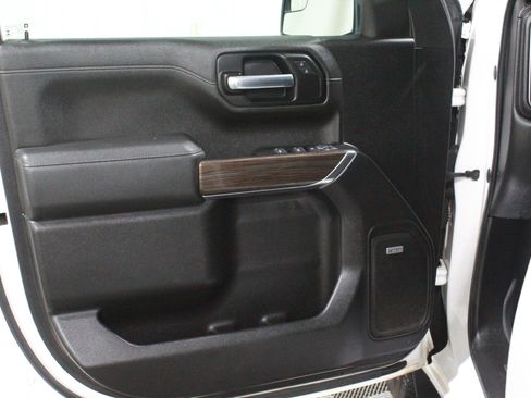 Used 2020 Chevrolet Silverado 1500 RST w/ Texas Edition image 6