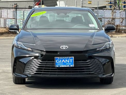 Used 2025 Toyota Camry LE FWD image 9