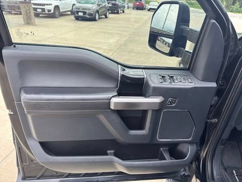 Used 2022 Ford F450 Platinum w/ FX4 Off-Road Package AWD/4WD image 19