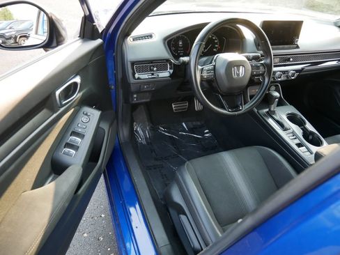 Used 2024 Honda Civic Sport image 10
