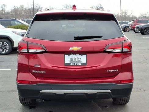 Used 2024 Chevrolet Equinox Premier image 31
