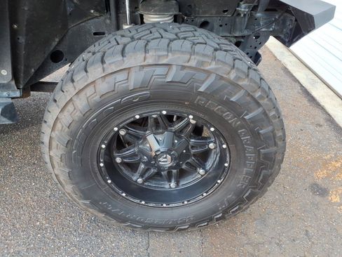 Used 2020 Jeep Gladiator Sport w/ Quick Order Package 24S AWD/4WD image 6