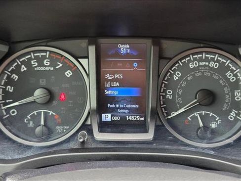 Certified 2022 Toyota Tacoma TRD Sport w/ Technology Package image 11