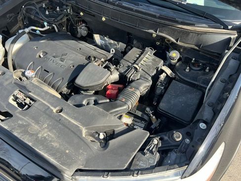 Used 2016 Mitsubishi Outlander Sport ES image 37