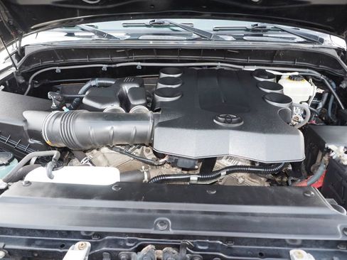 Used 2014 Toyota FJ Cruiser 4WD w/ Upgrade Package image 12