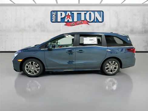 New 2026 Honda Odyssey Touring image 4