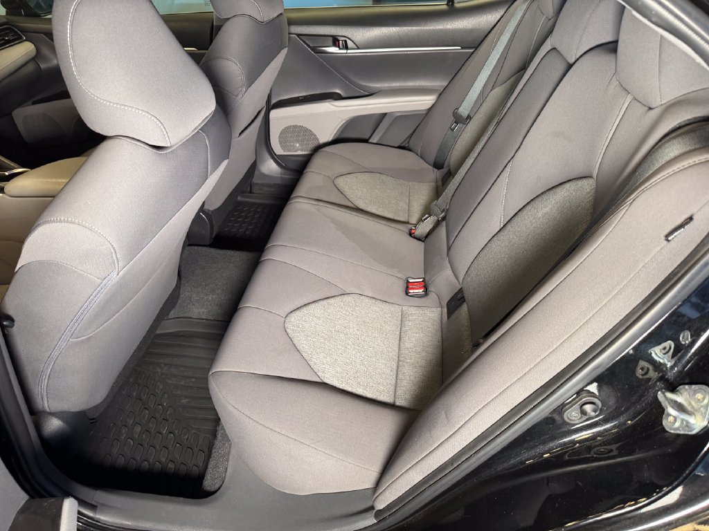 Used 2023 Toyota Camry LE AWD/4WD image 21