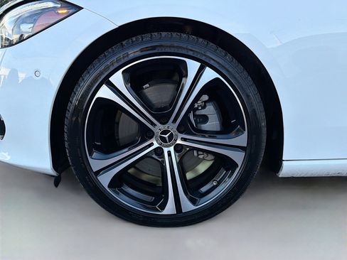 Used 2022 Mercedes-Benz C 300 Sedan image 41