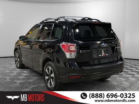 Used 2018 Subaru Forester 2.5i Premium w/ All-Weather Package image 7