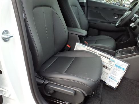 New 2026 Hyundai Kona SEL Premium image 7