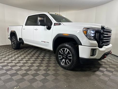 Used 2023 GMC Sierra 2500 AT4 w/ AT4 Preferred Package image 2