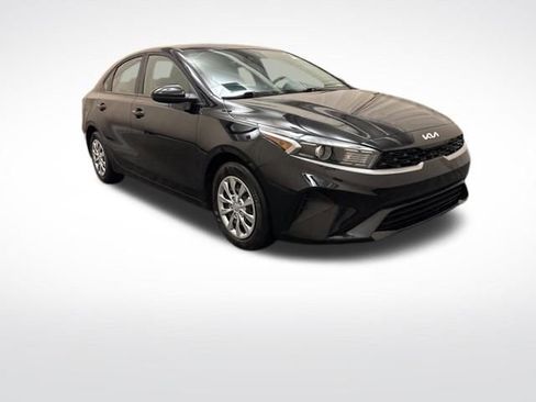 Certified 2024 Kia Forte LX FWD image 3