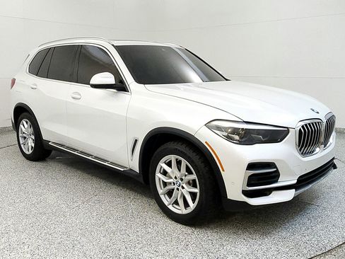 Used 2023 BMW X5 xDrive40i w/ Premium Package AWD/4WD image 1