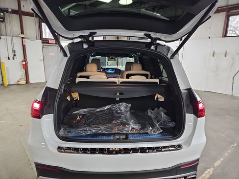 New 2026 Mercedes-Benz GLS 63 AMG 4MATIC image 14