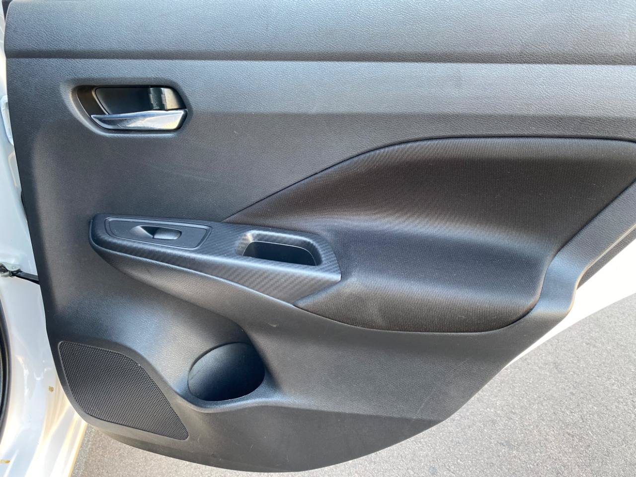 Used 2022 Nissan Versa SV FWD image 34