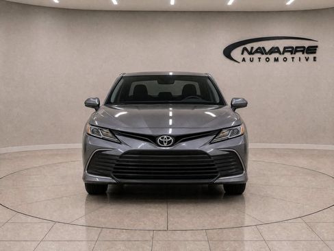 Used 2023 Toyota Camry LE w/ Convenience Package FWD image 2