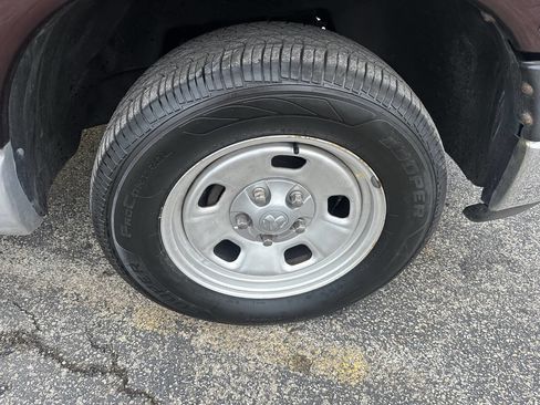 Used 2004 Dodge Ram 1500 Truck ST w/ ST Value Group image 29