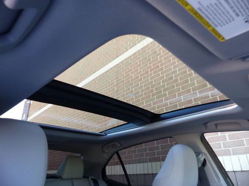Used 2019 Toyota Camry XSE FWD image 15