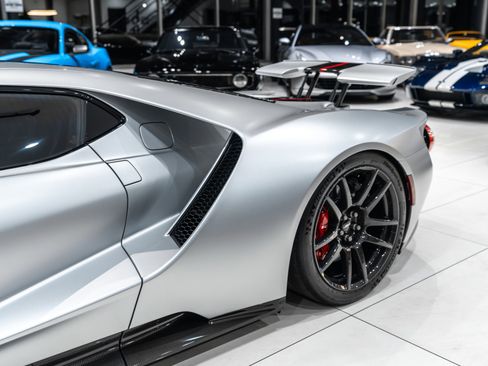 Used 2019 Ford GT image 42