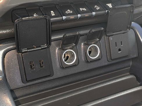 Used 2018 Chevrolet Silverado 3500 LTZ AWD/4WD image 24