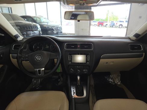 Used 2014 Volkswagen Jetta TDI FWD image 24