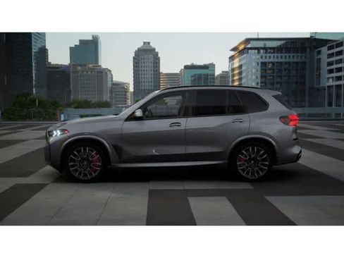 New 2026 BMW X5 xDrive40i w/ M Sport Package AWD/4WD image 4