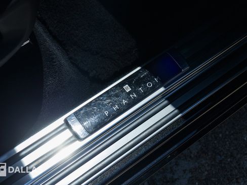 Used 2023 Rolls-Royce Phantom Extended Wheelbase RWD image 48