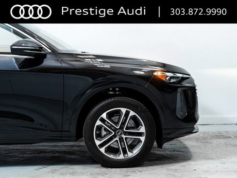 Used 2025 Audi Q5 Premium w/ Convenience Package AWD/4WD image 12