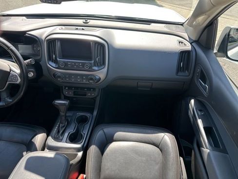 Used 2018 Chevrolet Colorado Z71 AWD/4WD image 10