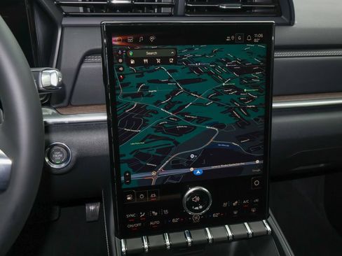 New 2027 GMC Terrain Denali w/ LPO, Floor Liner Package AWD/4WD image 16