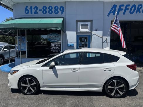 Used 2017 Subaru Impreza 2.0i Sport AWD/4WD image 5