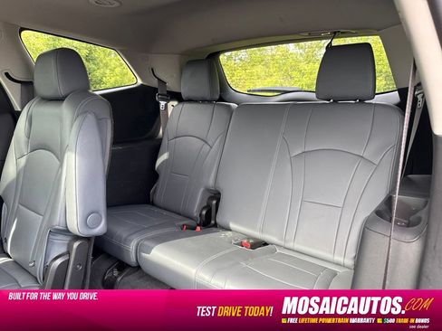 Used 2021 Buick Enclave Premium w/ Sun and Sites Package AWD/4WD image 6