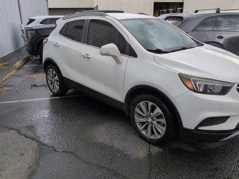Used 2018 Buick Encore Preferred FWD image 2