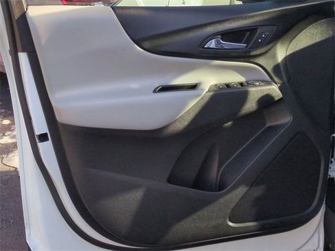 Certified 2021 Chevrolet Equinox LS image 22